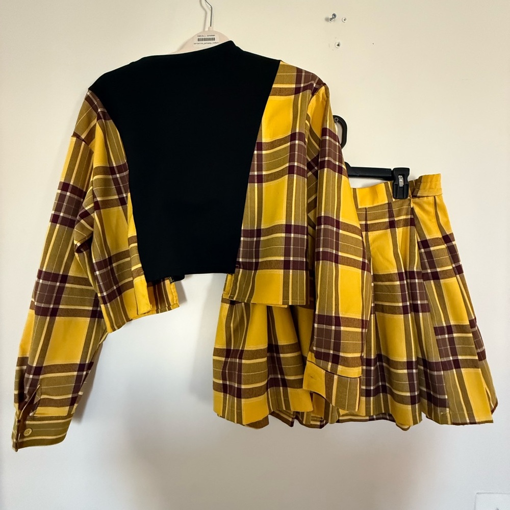 Akira babe collegiate 2 piece outfit